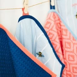 Best Pirce π Joules Country Cottage Bee Tea Towels Set Of 3 π₯° 13 Best Pirce π Joules Country Cottage Bee Tea Towels Set Of 3 π₯° -HOME popular shop 216149COTTAGEBEE Joules Country Cottage 3 Pack Tea Towels Option 2 5